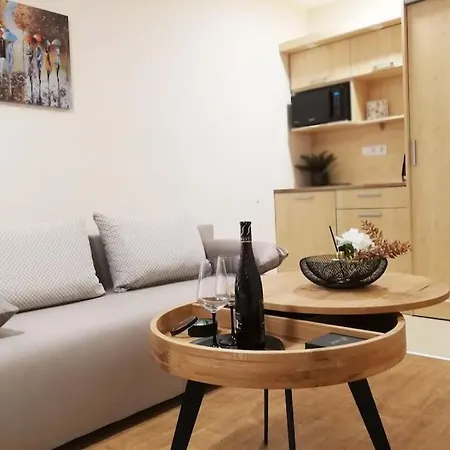 דירה Moderne Nove Studio Pri Plazi Pre 2 Az 4 Osoby, Premier -